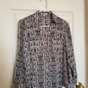 Express Gray and Black Patterned Blouse